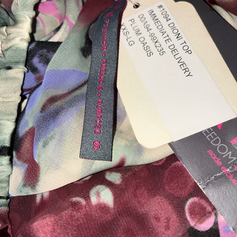 Silk Print Off The Shoulder Short Sleeve Blouse Top MultiColor By Abi Ferrin New - Picture 13 of 14